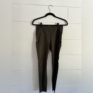 Lululemon fast & free olive leggings sz 8
